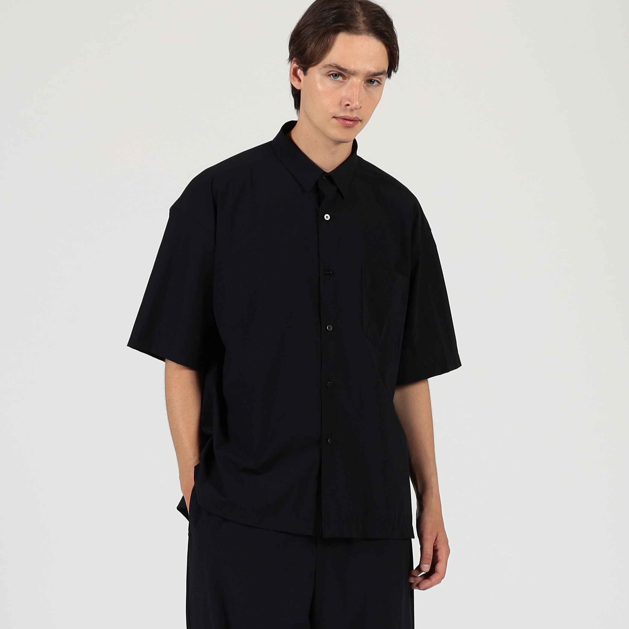 リサイクルナイロン 半袖シャツ｜トゥモローランド 公式通販