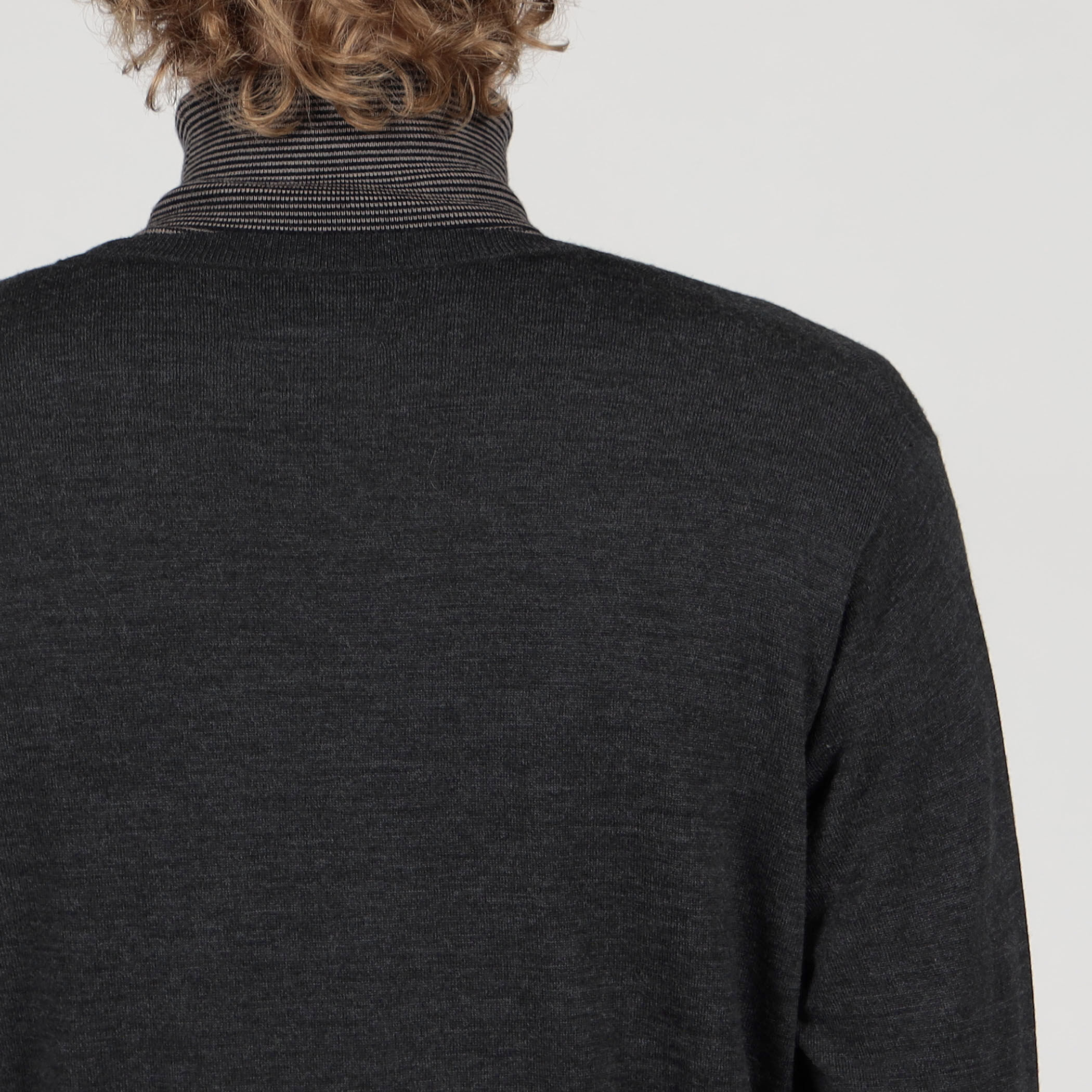 TOMORROWLAND tricot スーパーファインメリノウール Vネックプル