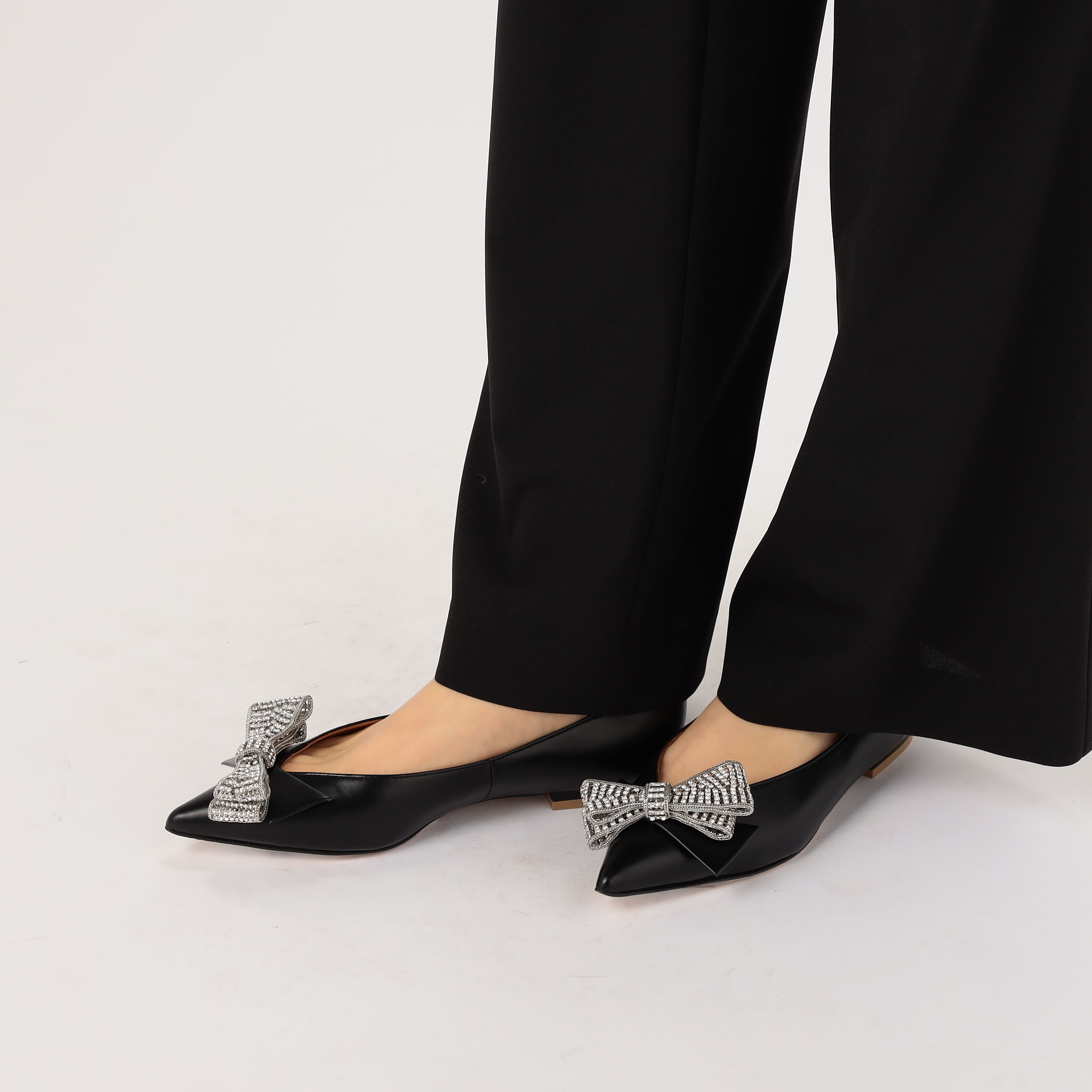 iteme2b332f2c17411eeaead0242ac