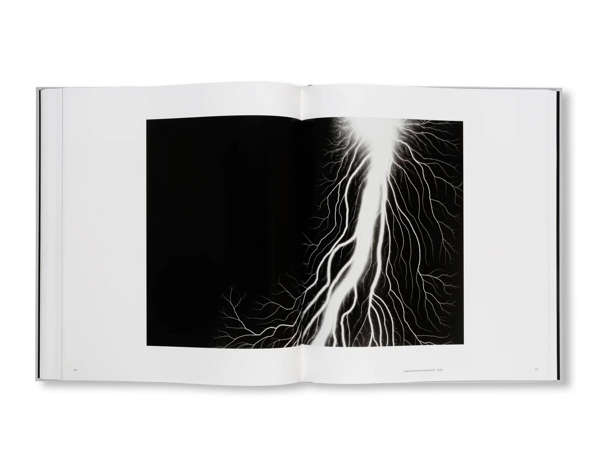 TIME MACHINE by Hiroshi Sugimoto 杉本博司 -の商品詳細 | 蔦屋書店