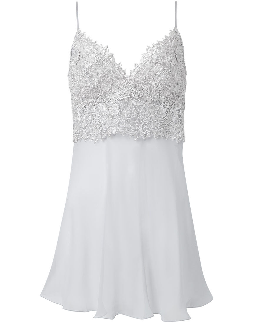 Yue 上品な透け感が美しいラグジュアリーなロングキャミソール