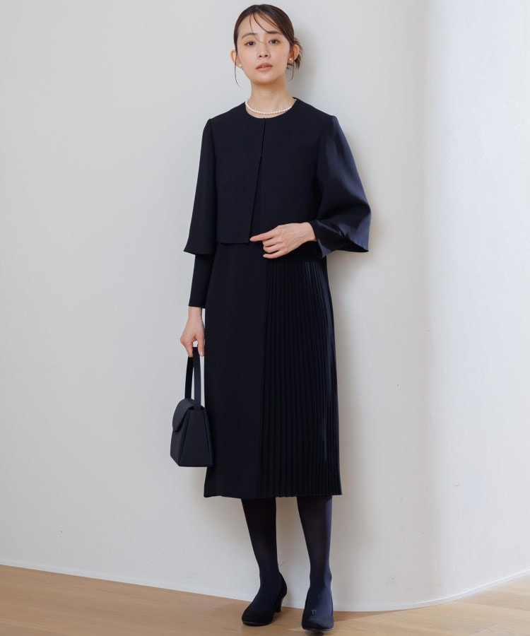 INDIVI【洗える】ベルスリーブケープジャケット【喪服・礼服・ブラック