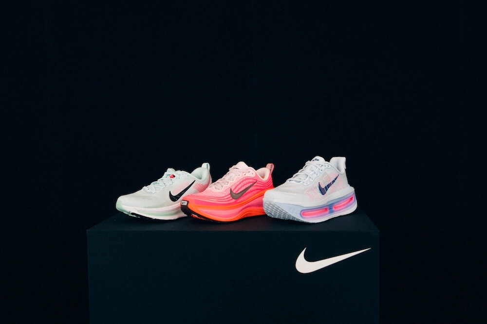 さらに厚く柔らかく快適に。NIKE VOMERO PLUS（ナイキ ボメロ プラス