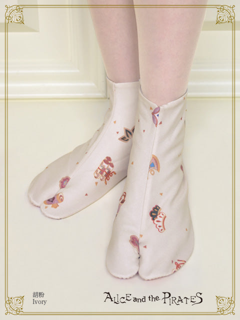 クリスの百鬼夜行～宵に咲き誇る妖の華～柄足袋 – BABY, THE STARS