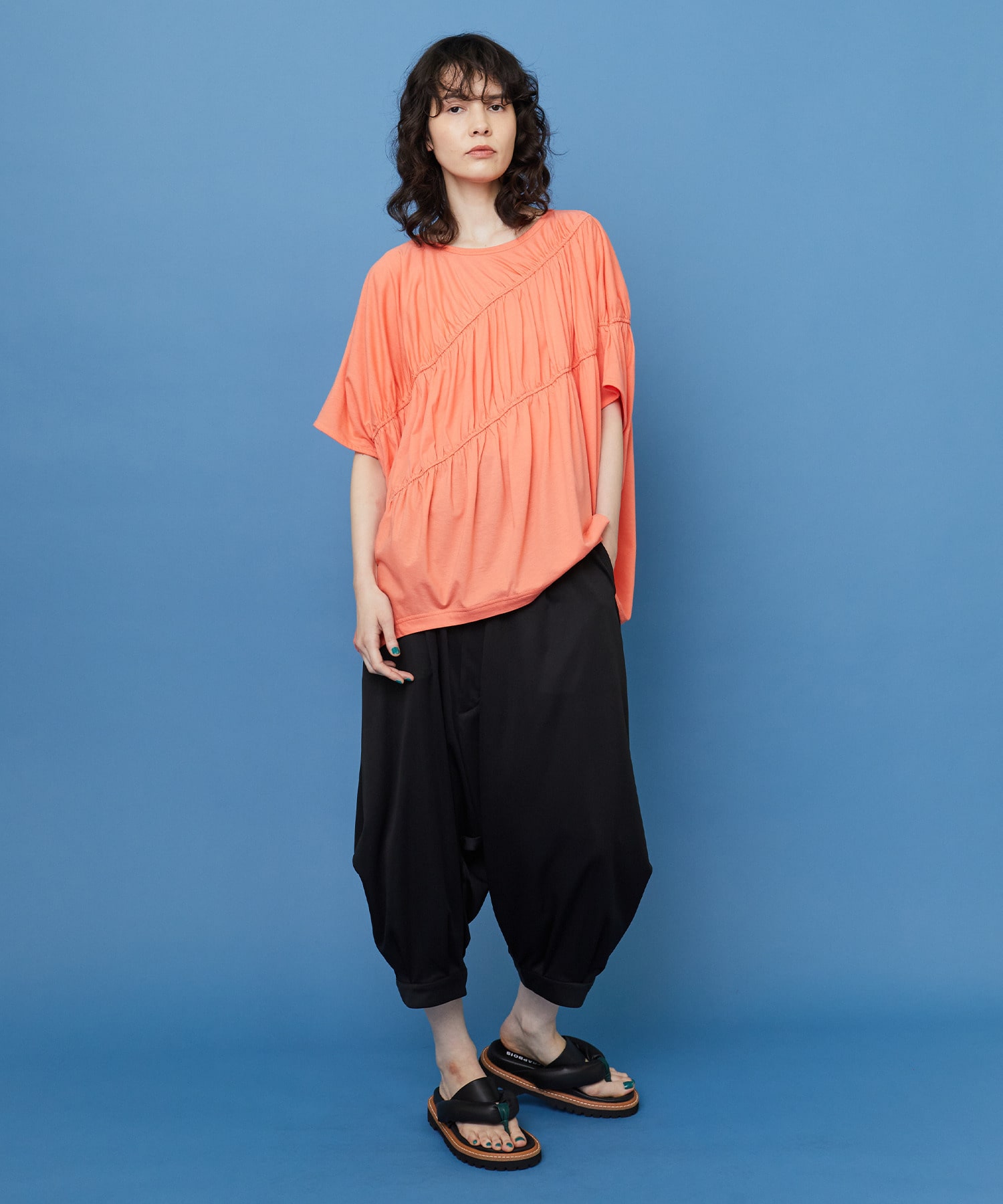 フレンチギャザー カットソー｜BIGI online store - ビギ オンラインストア