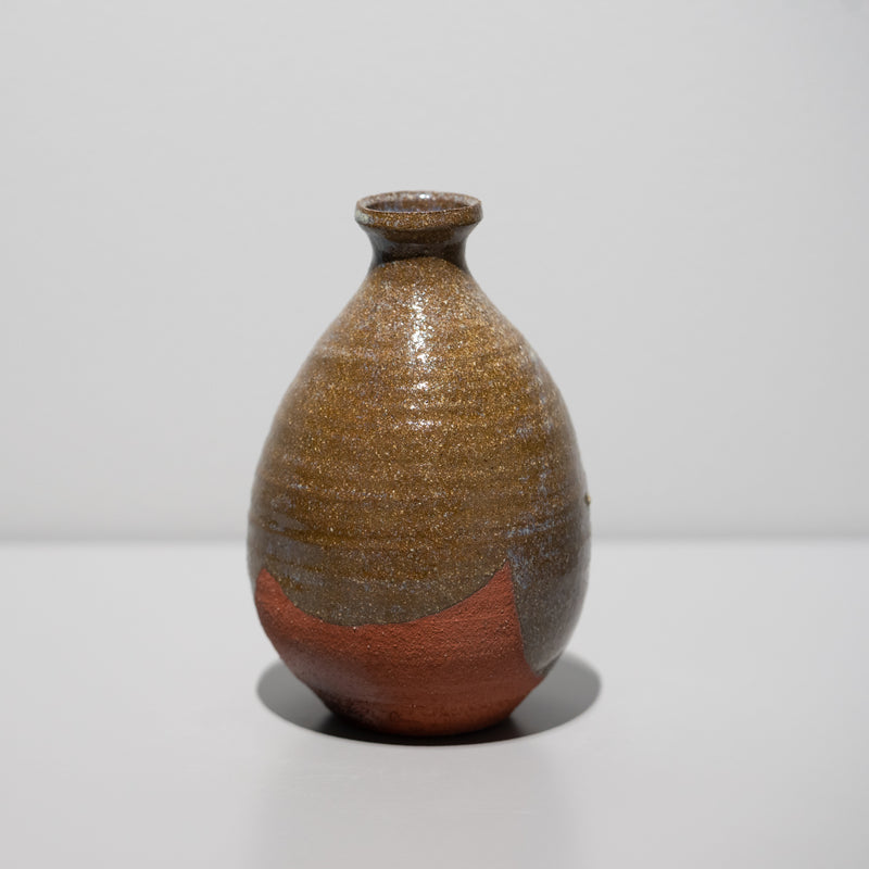 尾西宏紀 / 薬師寺東塔基壇土金彩古瓦紋徳利（一点物） – HULS GALLERY