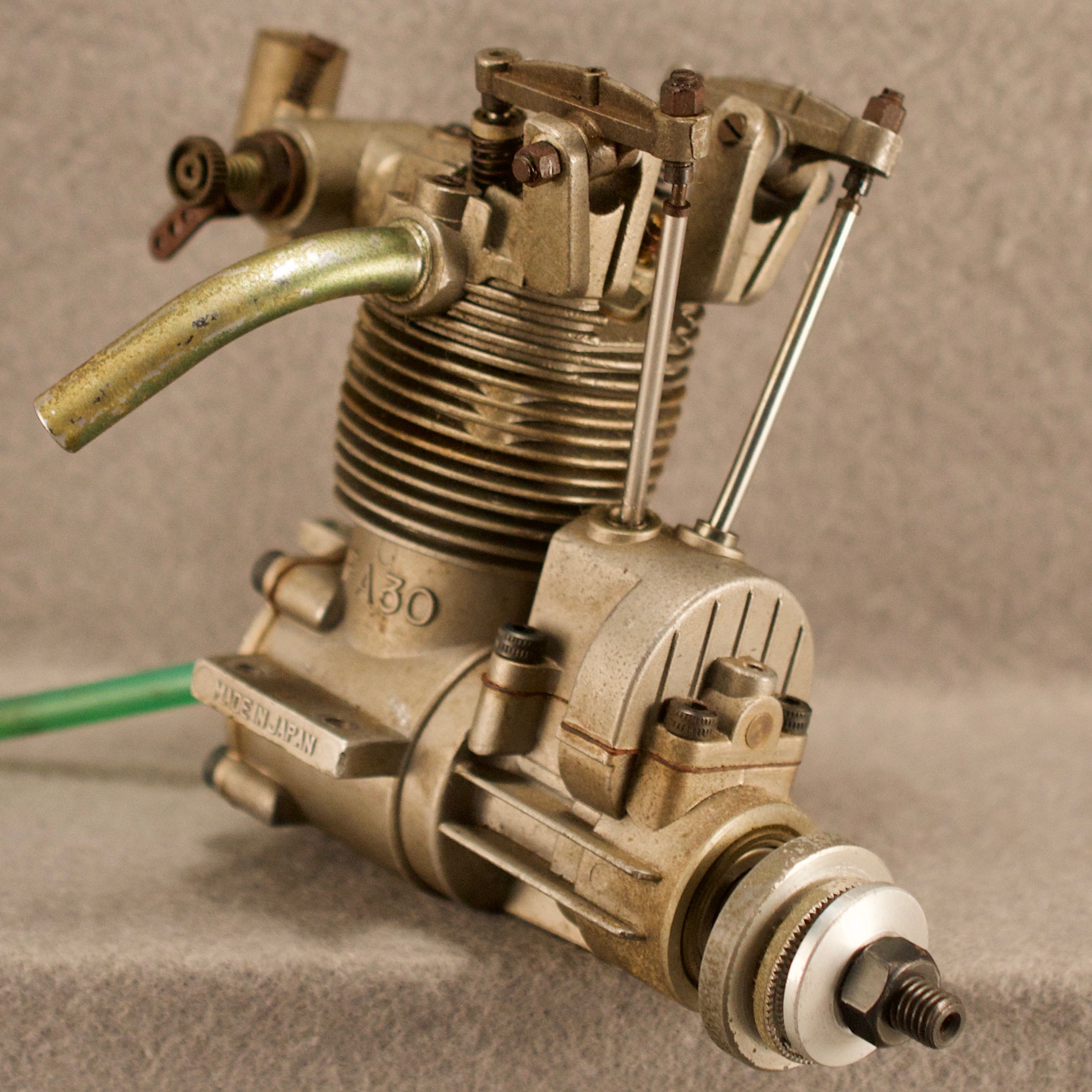 斎藤製作所 4ストロークサイクルエンジン SAITO FA-30 FOUR-STROKE