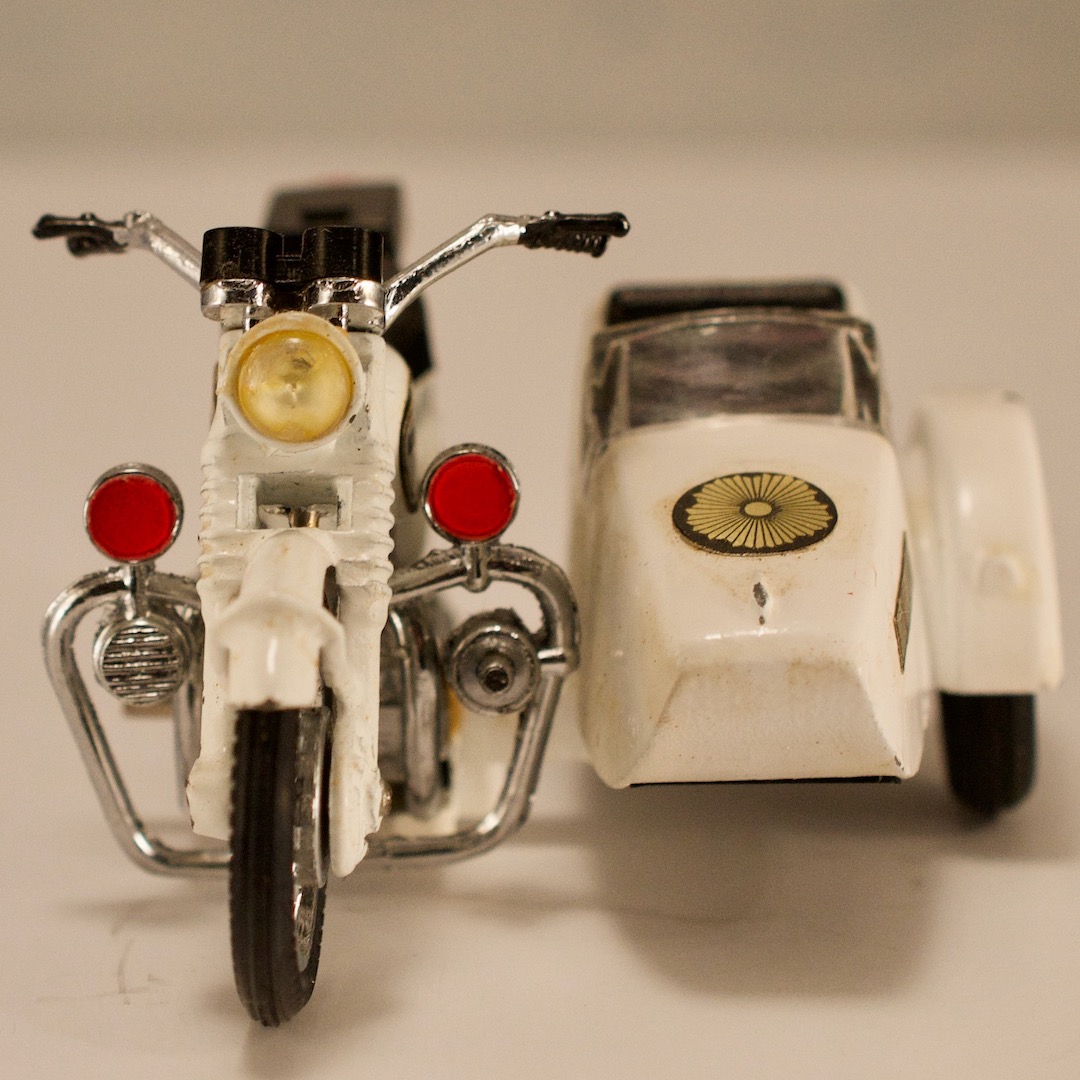 ミニカー ダイヤペット（Diapet） カワサキ 650W1 スペシャル警視庁