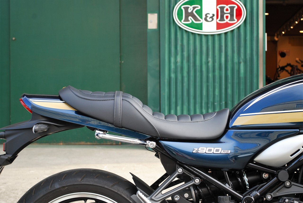 25 Z900RS 段付きシート Bタックロール2 （中抜きタック）｜K＆H