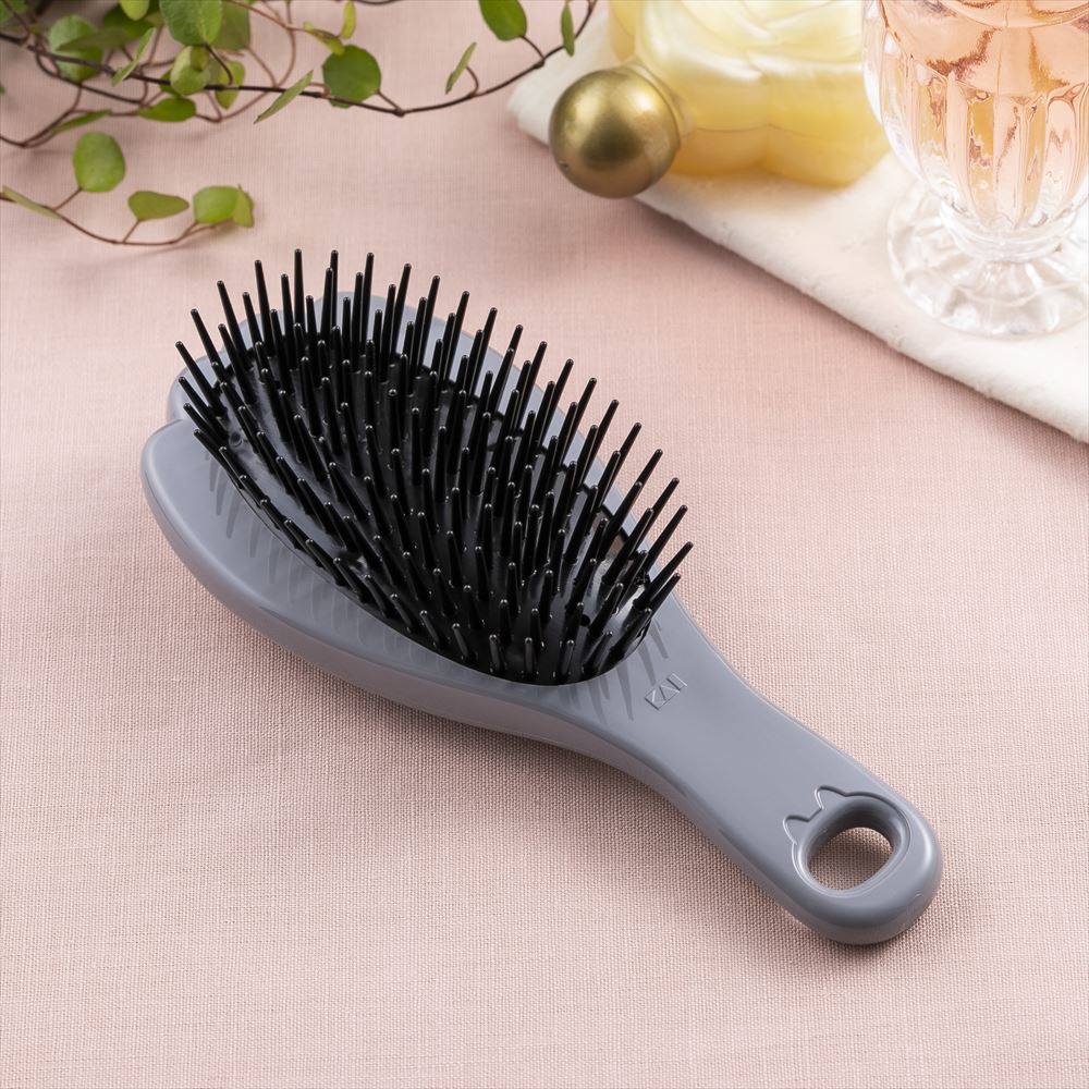 Nyarming ねこのポリヘアブラシ: 身だしなみ用品｜貝印公式オンライン