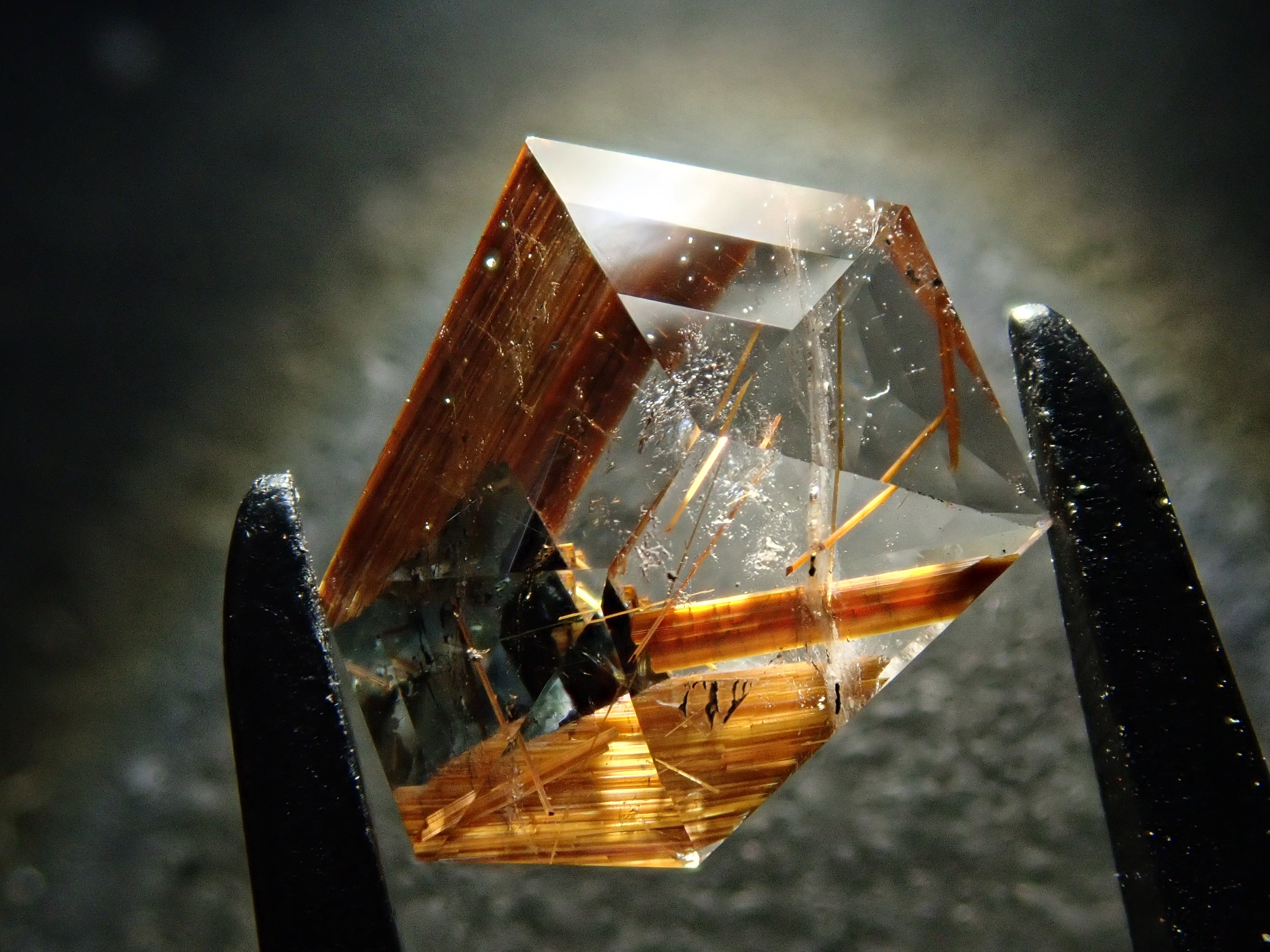 ブラジル産コッパールチルクォーツ 0.862ctルース