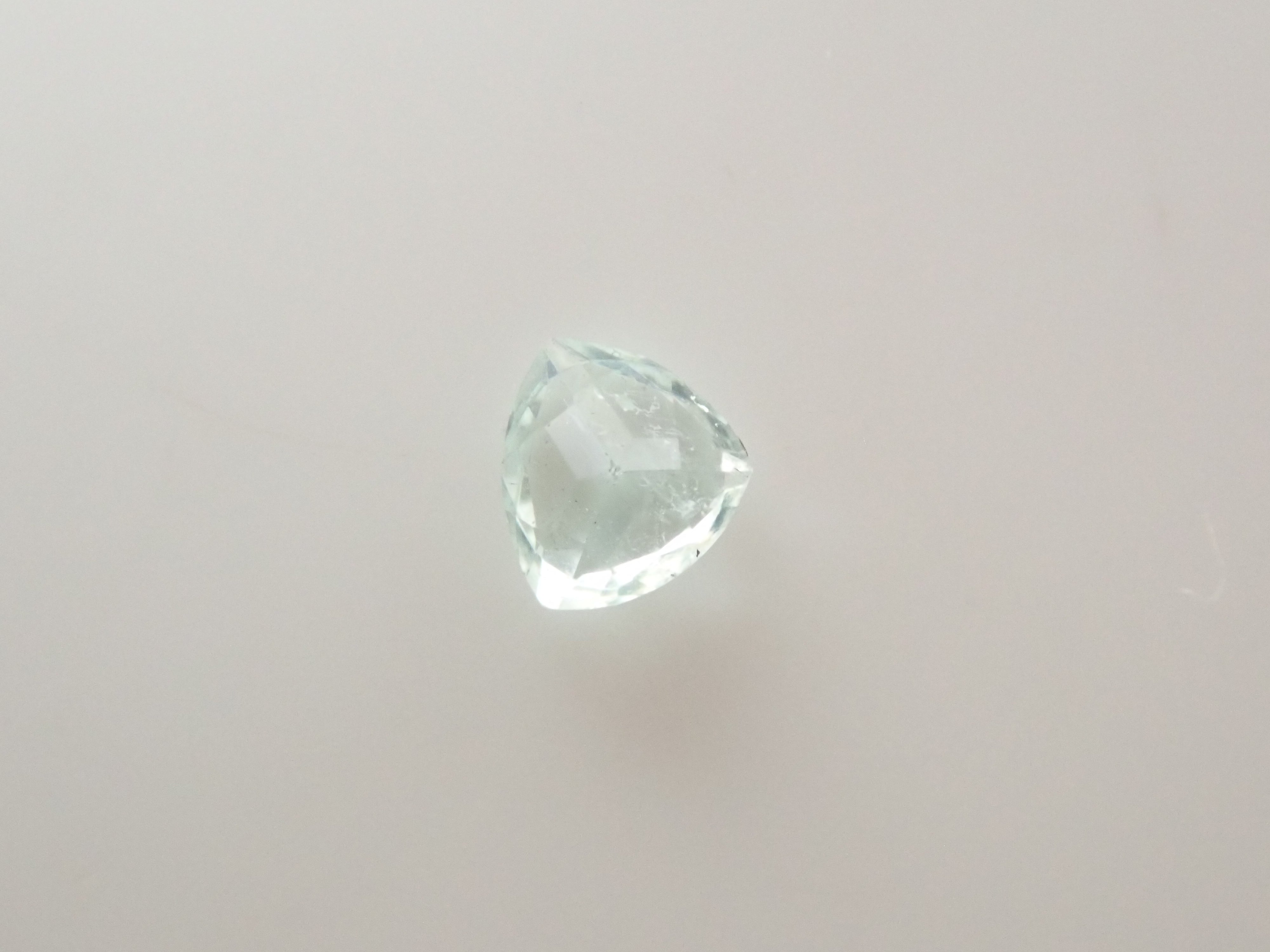 フォスフォフィライト 0.068ctルース