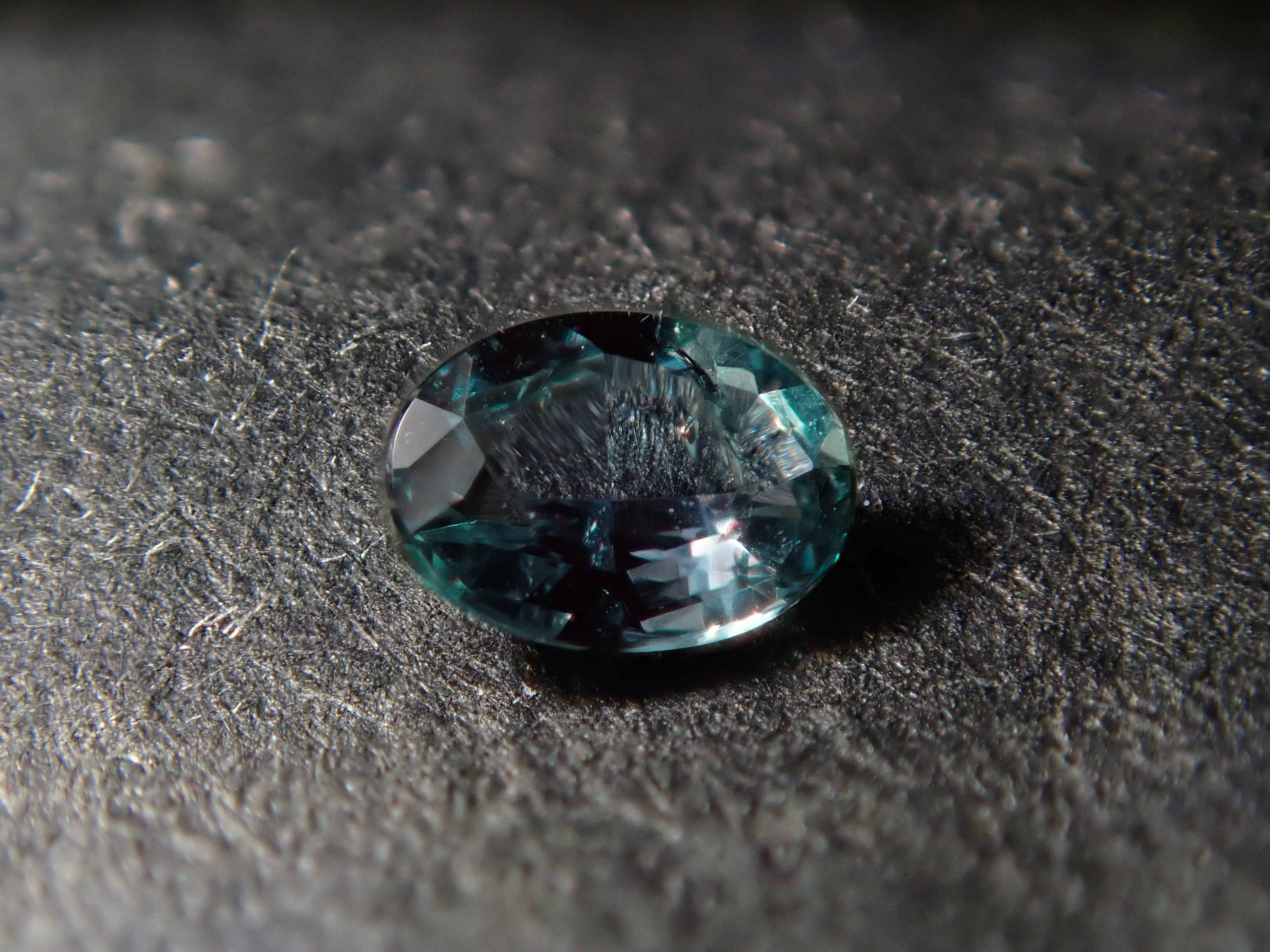 ブラジル産アレキサンドライト 0.073ctルース