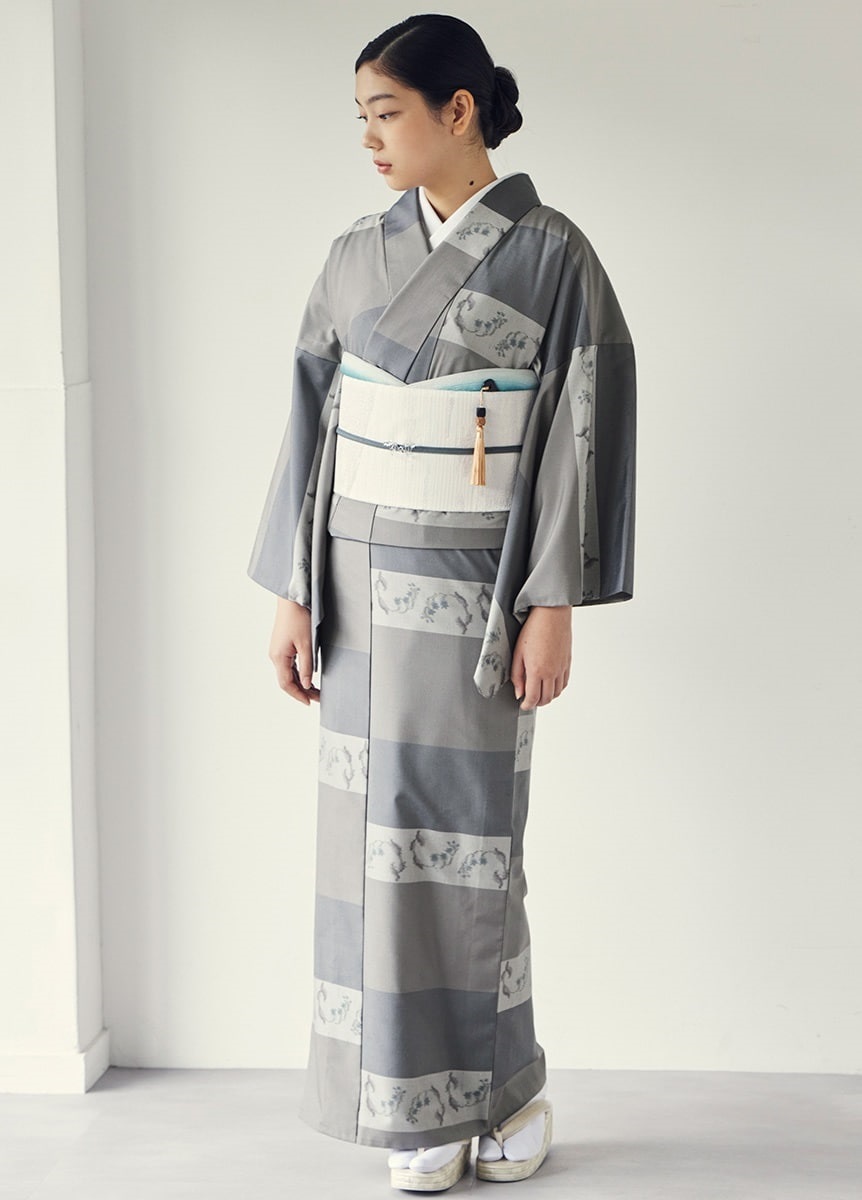 十日町紬 すずらん グレー（お取り寄せ品） | カジュアル着物 | やまと