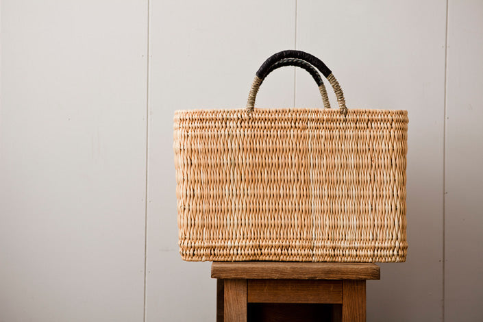 warang wayan ストローかごバッグ 深型 黒 ｜くらすこと公式オンライン