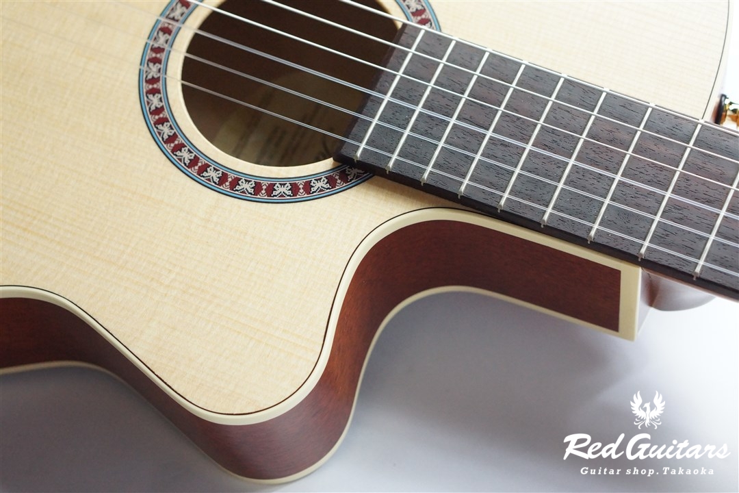 La Patrie Arena CW QIT | Red Guitars Online Store