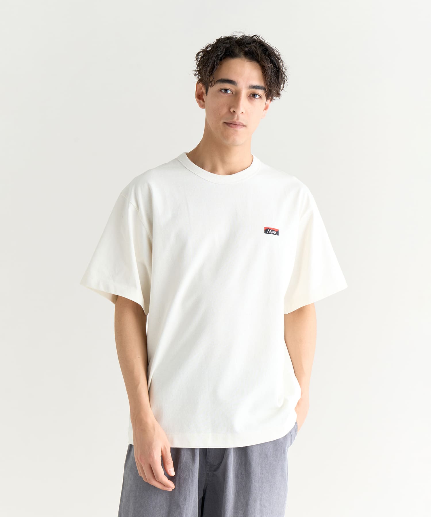 エコハイブリッド ボックスロゴ エンブロイダリーTシャツ – NANGA