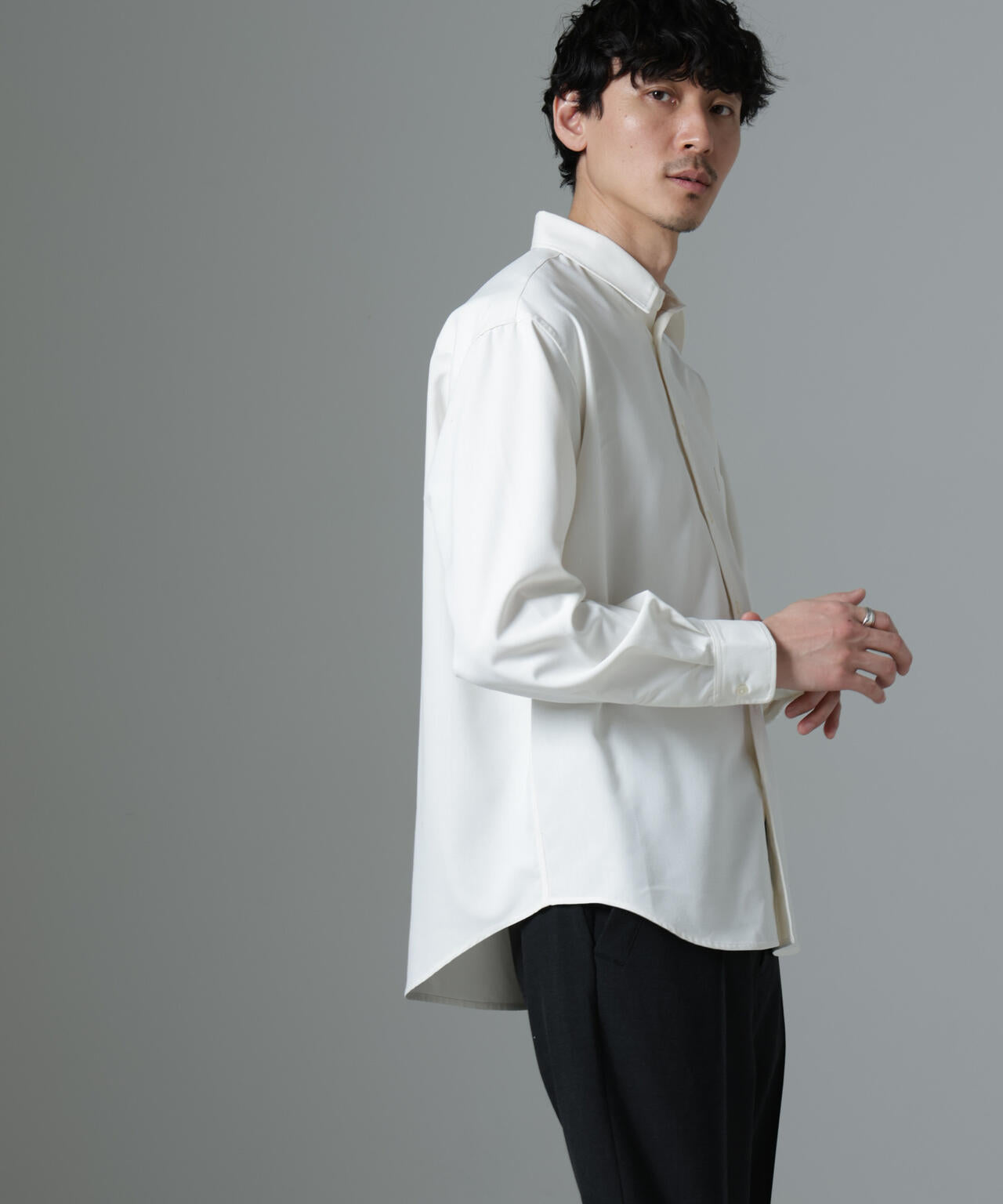 AMATA コットン タッチ レギュラーカラー シャツ