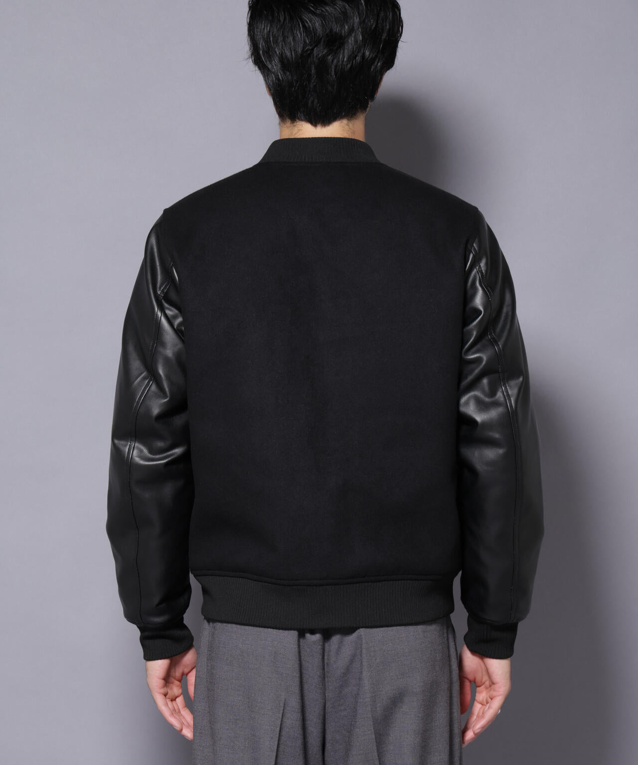 フェイクレザースタジャン