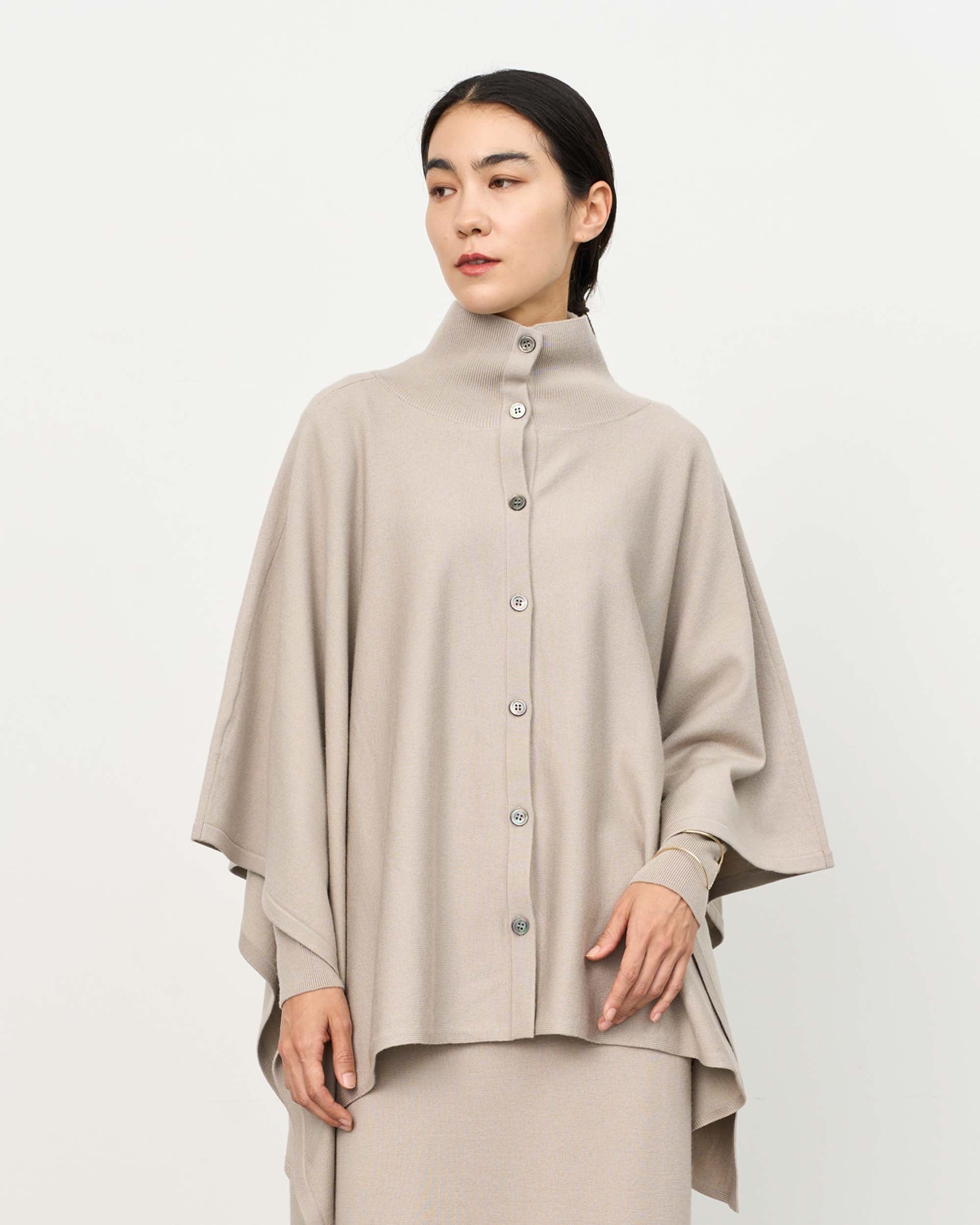 ウール混2WAYケープ - SOÉJU online store｜上質な大人の女性のための