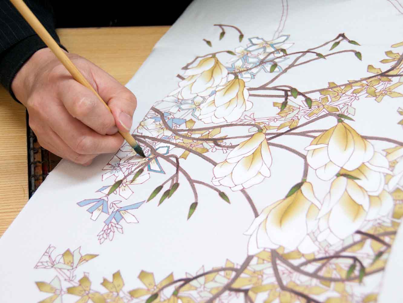 加賀友禅とは。“虫食いが美しい” 金沢生まれの染色技、歴史と今 | 中川