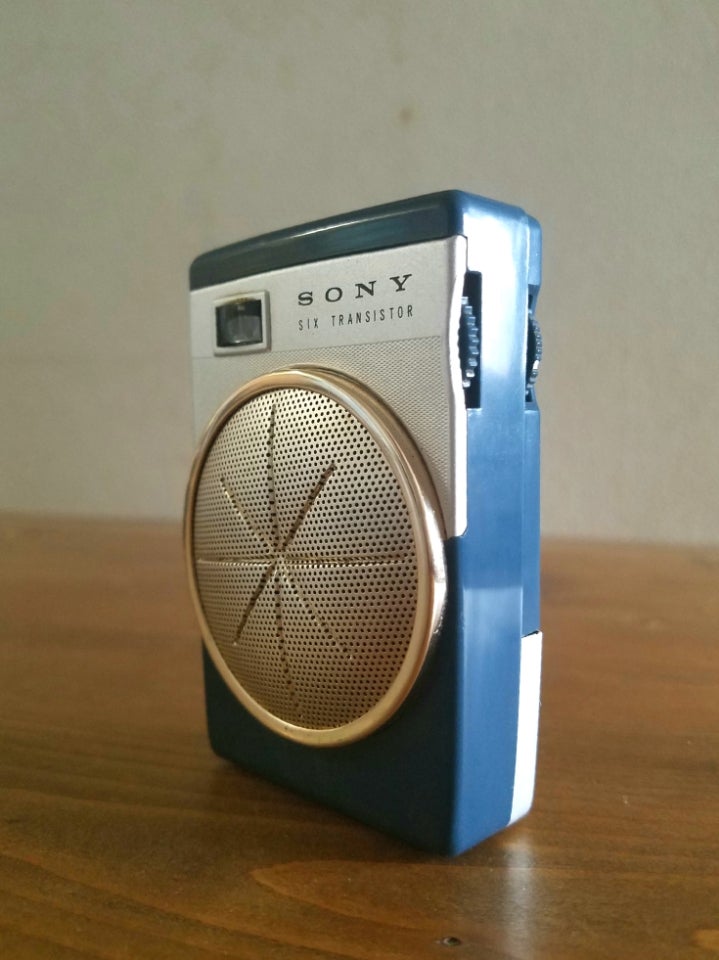 ソニーのビンテージラジオ TR-620 | レトロ家具・レトロ雑貨「神戸