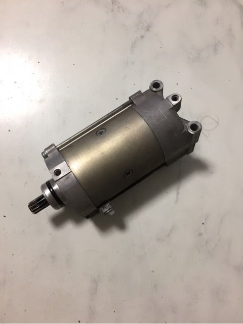 CB750F セルモーター交換 | 「HELMET TV」メットのブログ