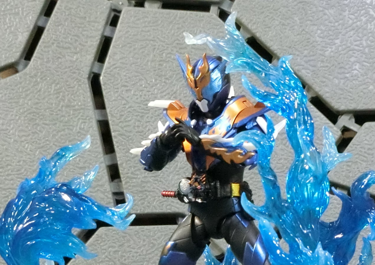 S.H.Figuarts仮面ライダークローズ／マシンビルダー＆パーツセット