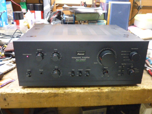 サンスイ AU‐D607 プリメイン・アンプ修理の巻 | ラジオクロネコ