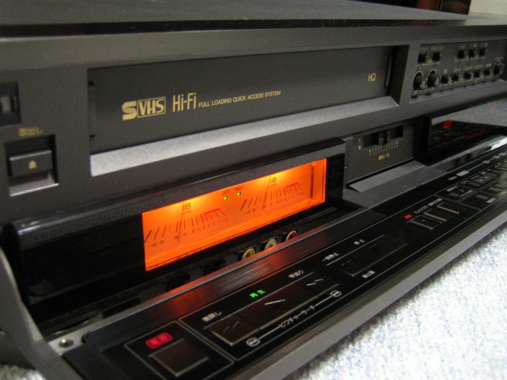 S-VHSﾋﾞﾃﾞｵﾃﾞｯｷの修理 TOSHIBA A－V70】 | 7th-audioのブログ