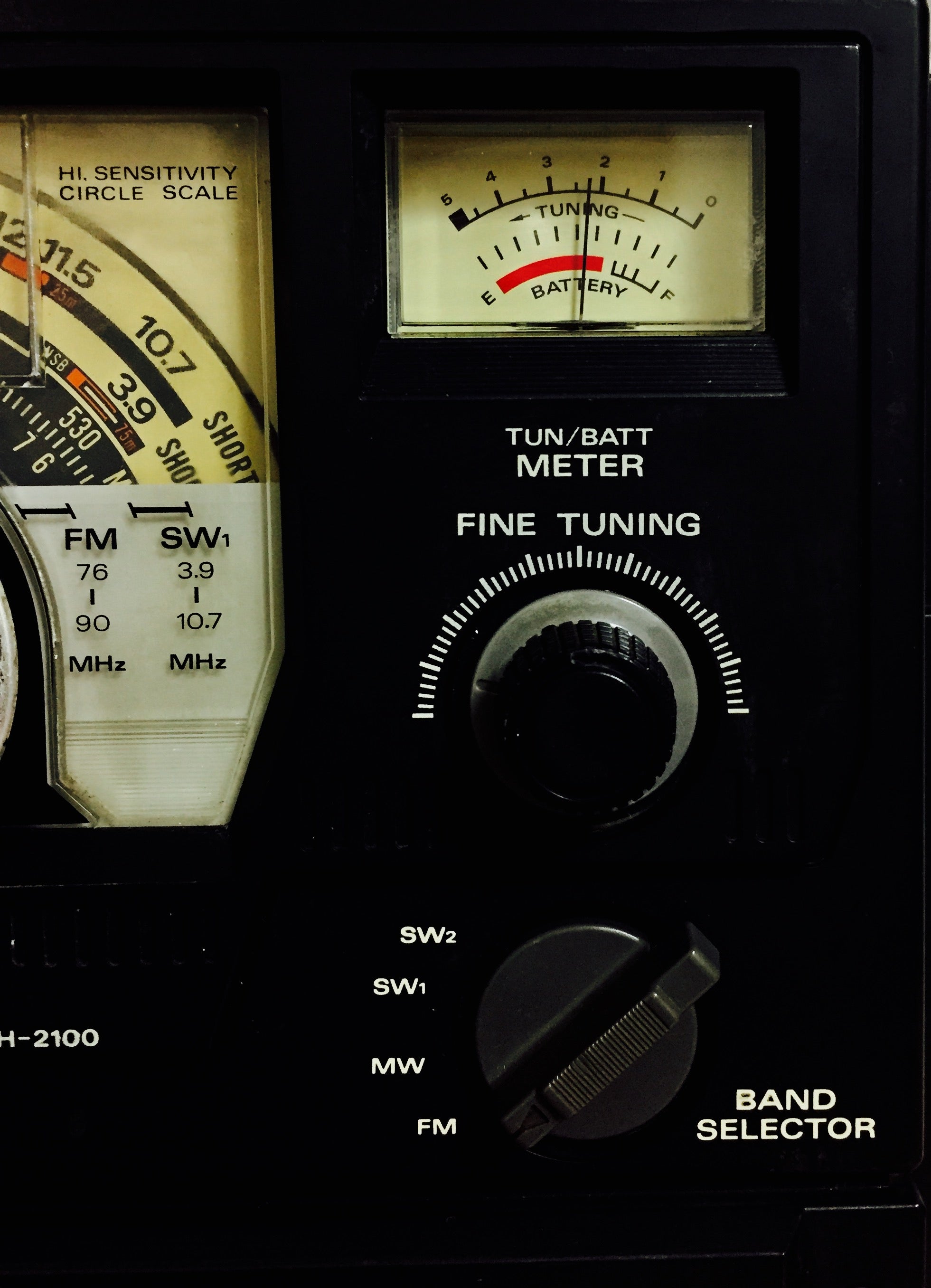 日立 ラジオ サージラム 2100 / HITACHI KH-2100 SERGERAM | shunkunの