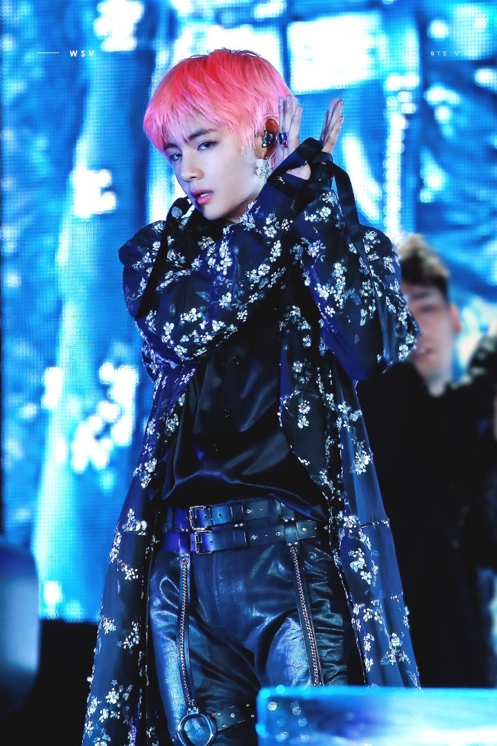 BTS WORLD TOUR 