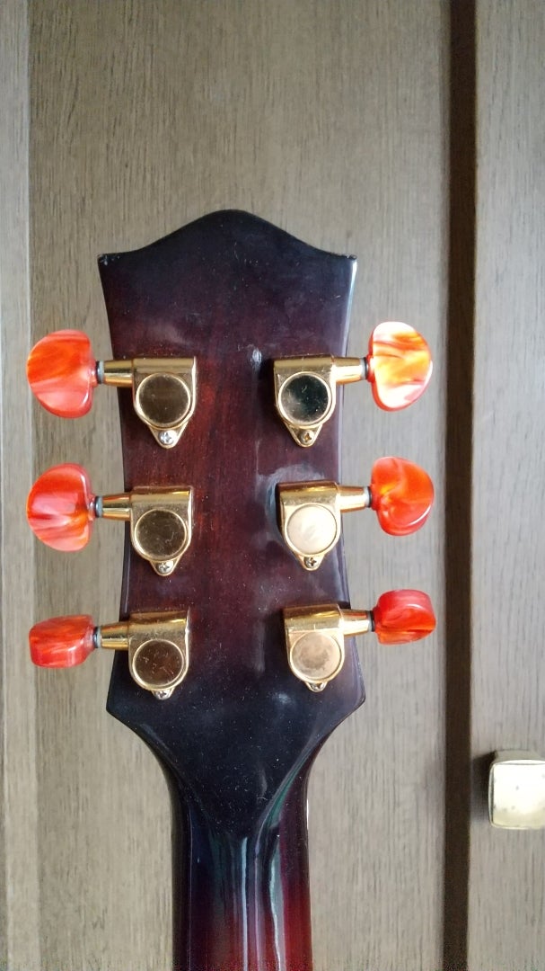 サムズ工房？本アバロン貝と本白蝶貝の鷹のインレイ ① | ゆずマンの