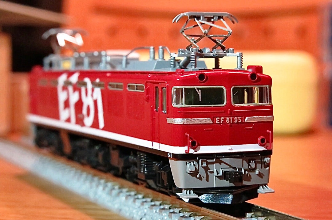 TOMIX[7153] EF81形(95号機・レインボー塗装・Hゴムグレー