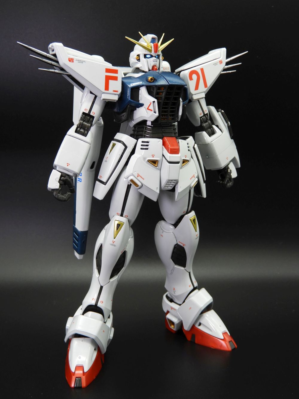 MG 1/100 F91 ガンダムF91 Ver.2.0 [チタニウムフィニッシュ] | ぼぎゐ