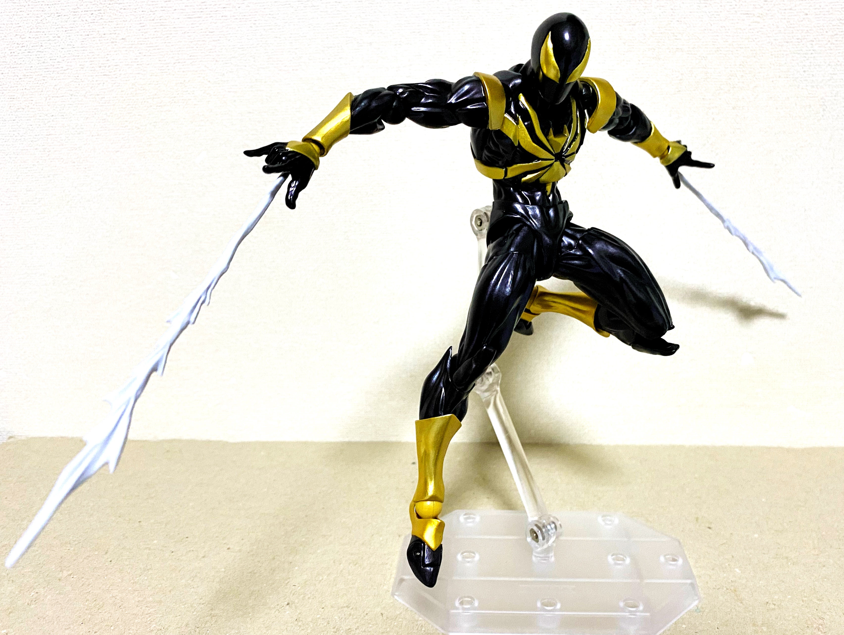 アメイジングヤマグチ アイアンスパイダー（ブラックver） | 餃子玩具店