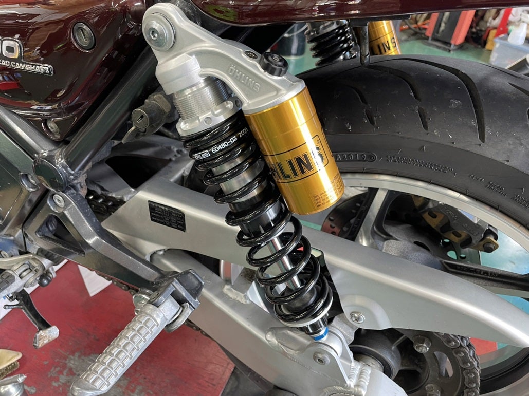 ゼファー1100フロントフォークスプリング・リアサスペンション交換