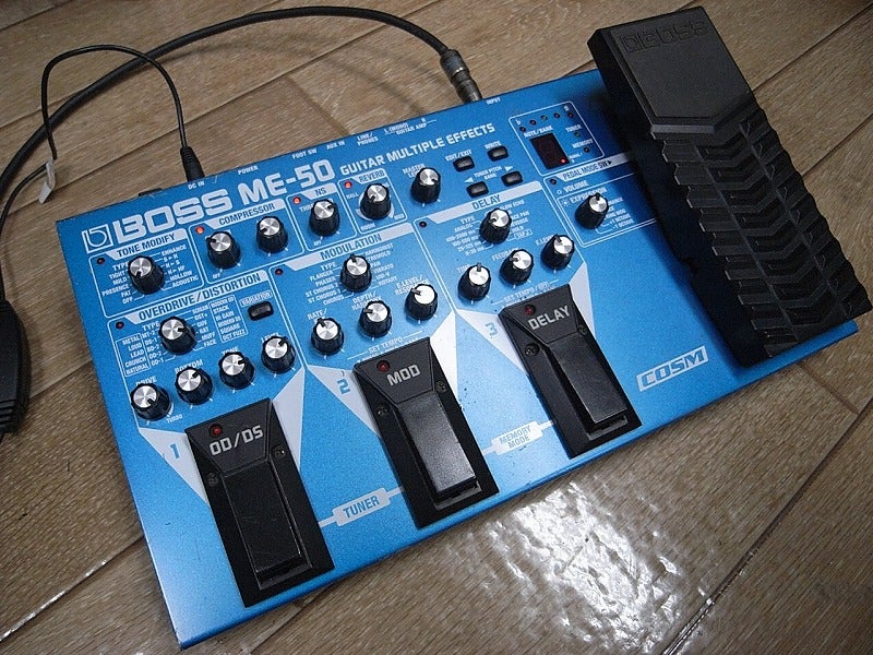 棺桶で眠り続けるジャンクエフェクターをたたき起こして踏んづけてみる