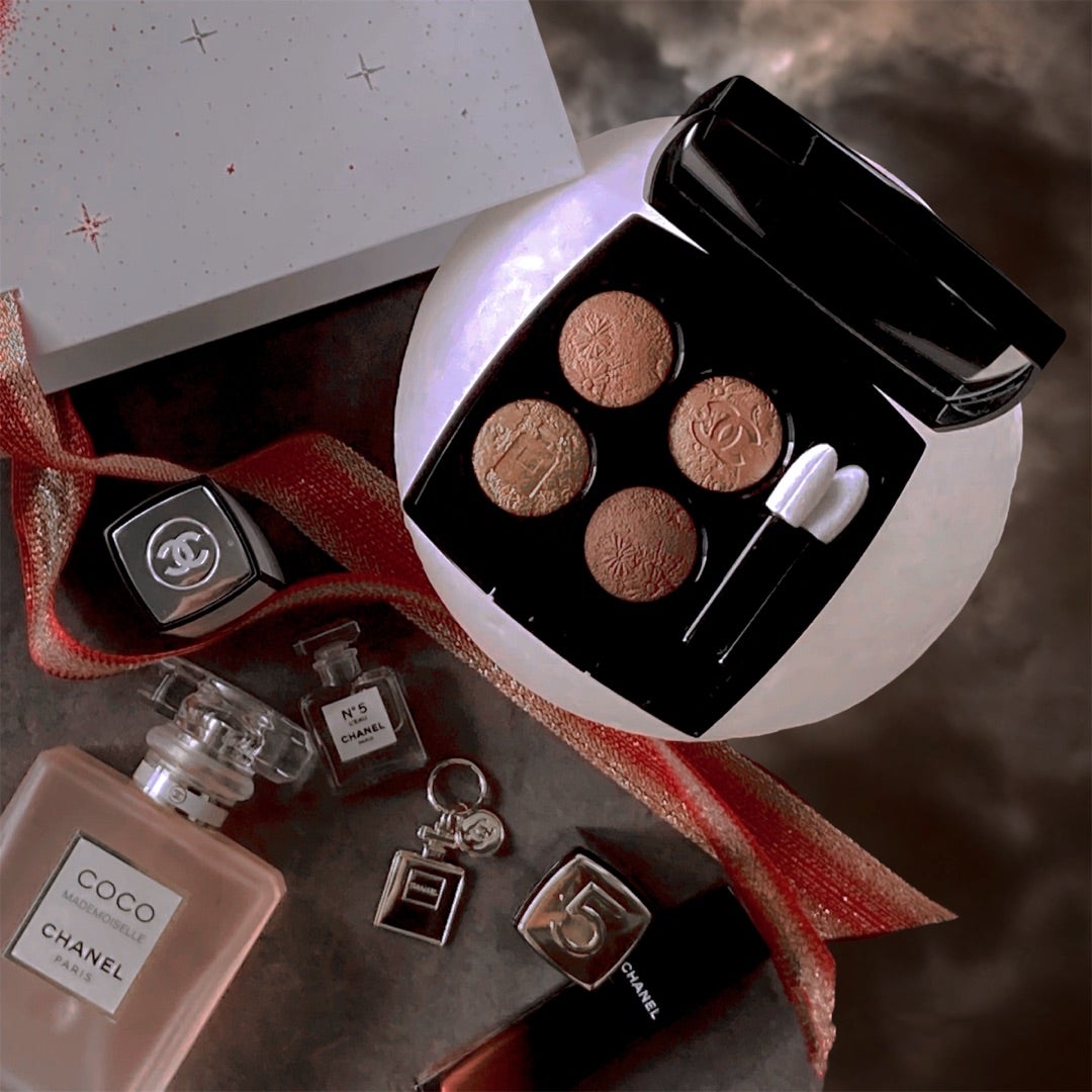 CHANEL レ キャトル オンブル 937 オンブル ドゥ リュンヌ | コスメ