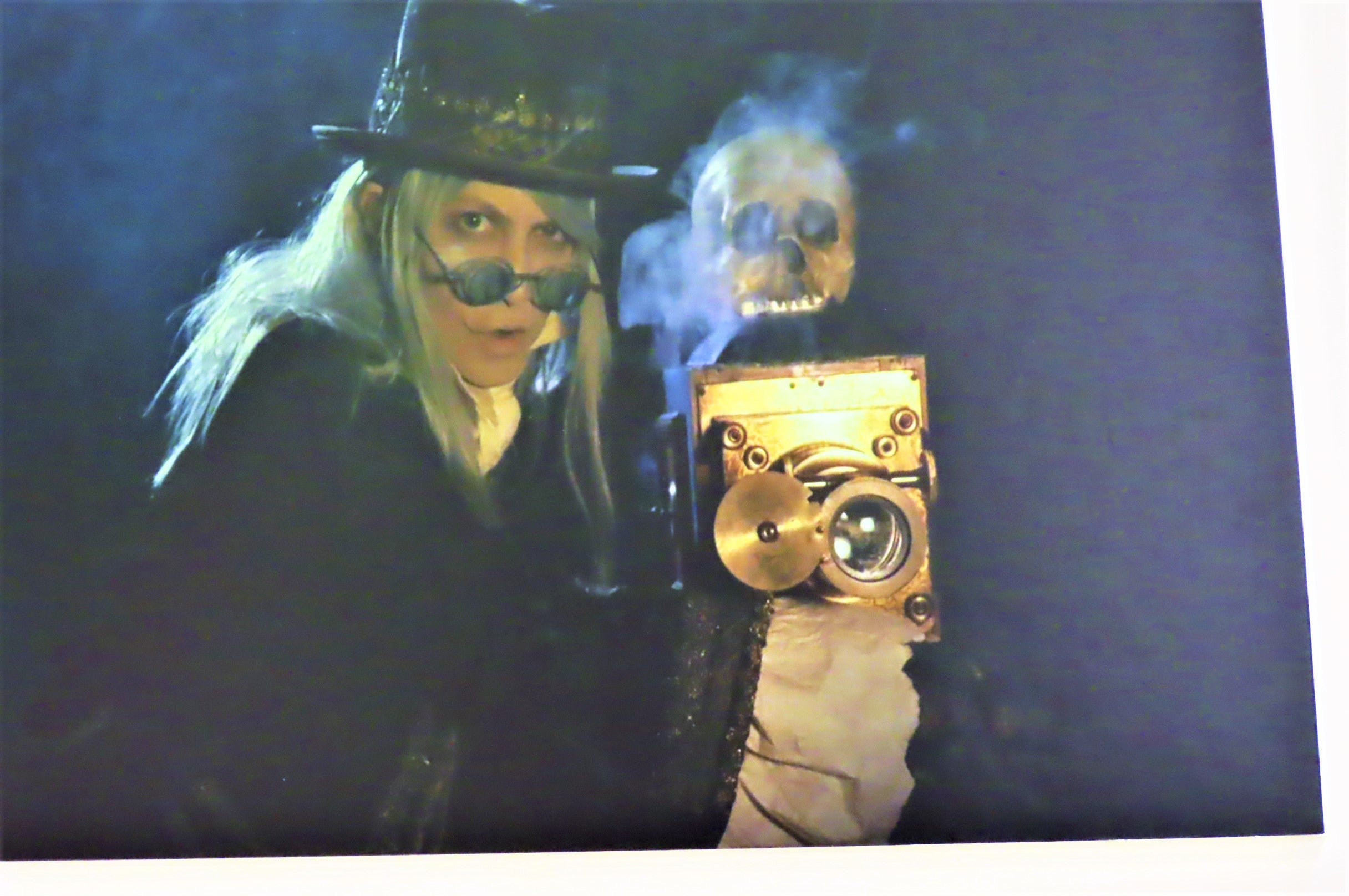 ファンタスマゴリー | 偏見のないボーダーレスな世界／DAYBOOK