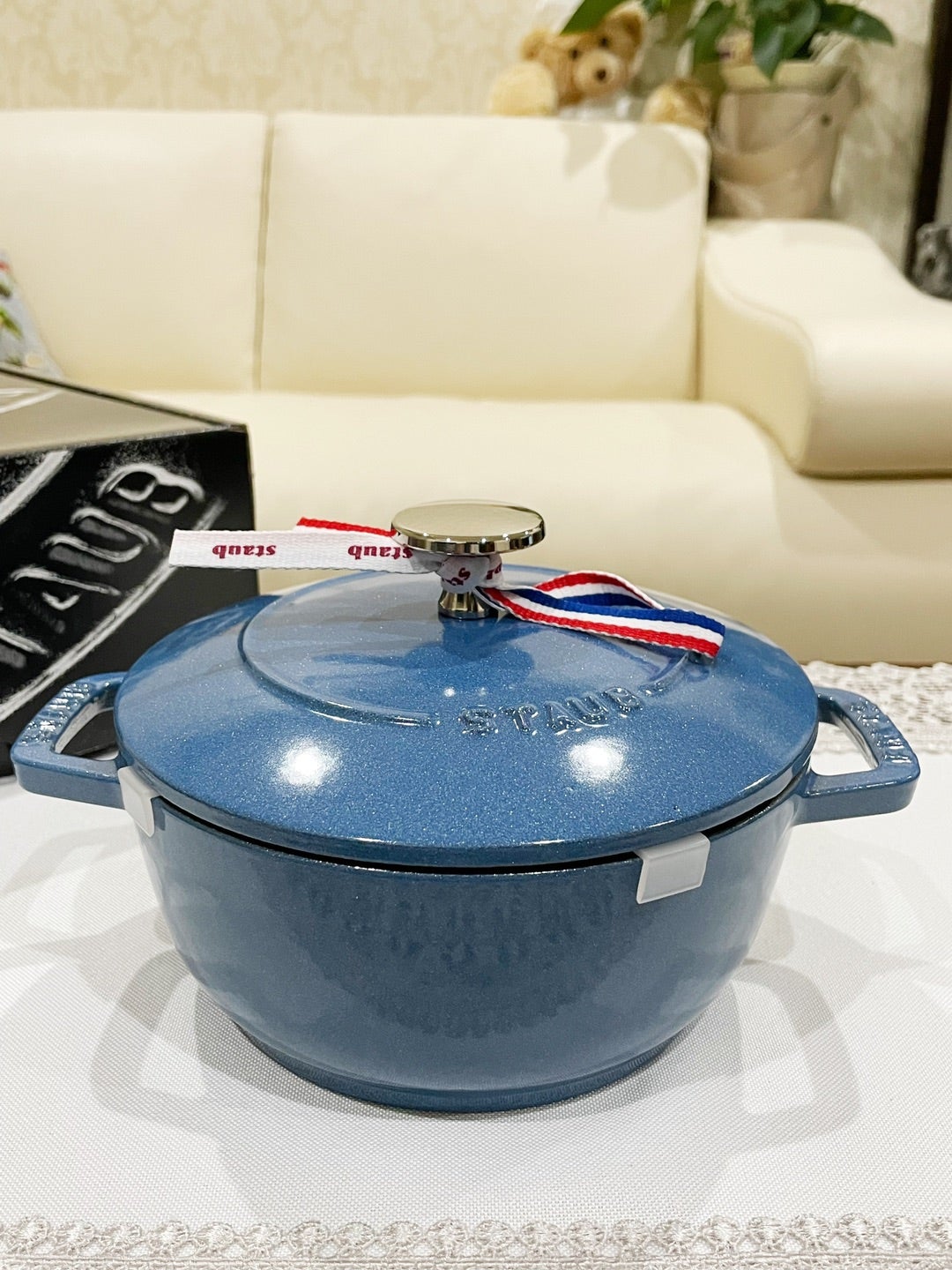 STAUB☆ルミナスブルー | 大好きな物だけに囲まれて暮らしたい！