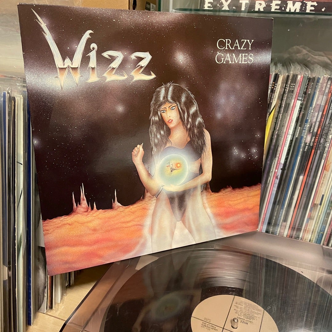 WIZZ - Crazy Games | HERETIC!!!