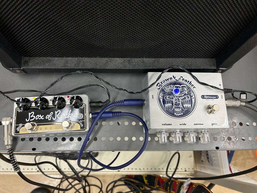 320design Brown Feather、ZVEX Box of Rockを弾く | 開き直りの