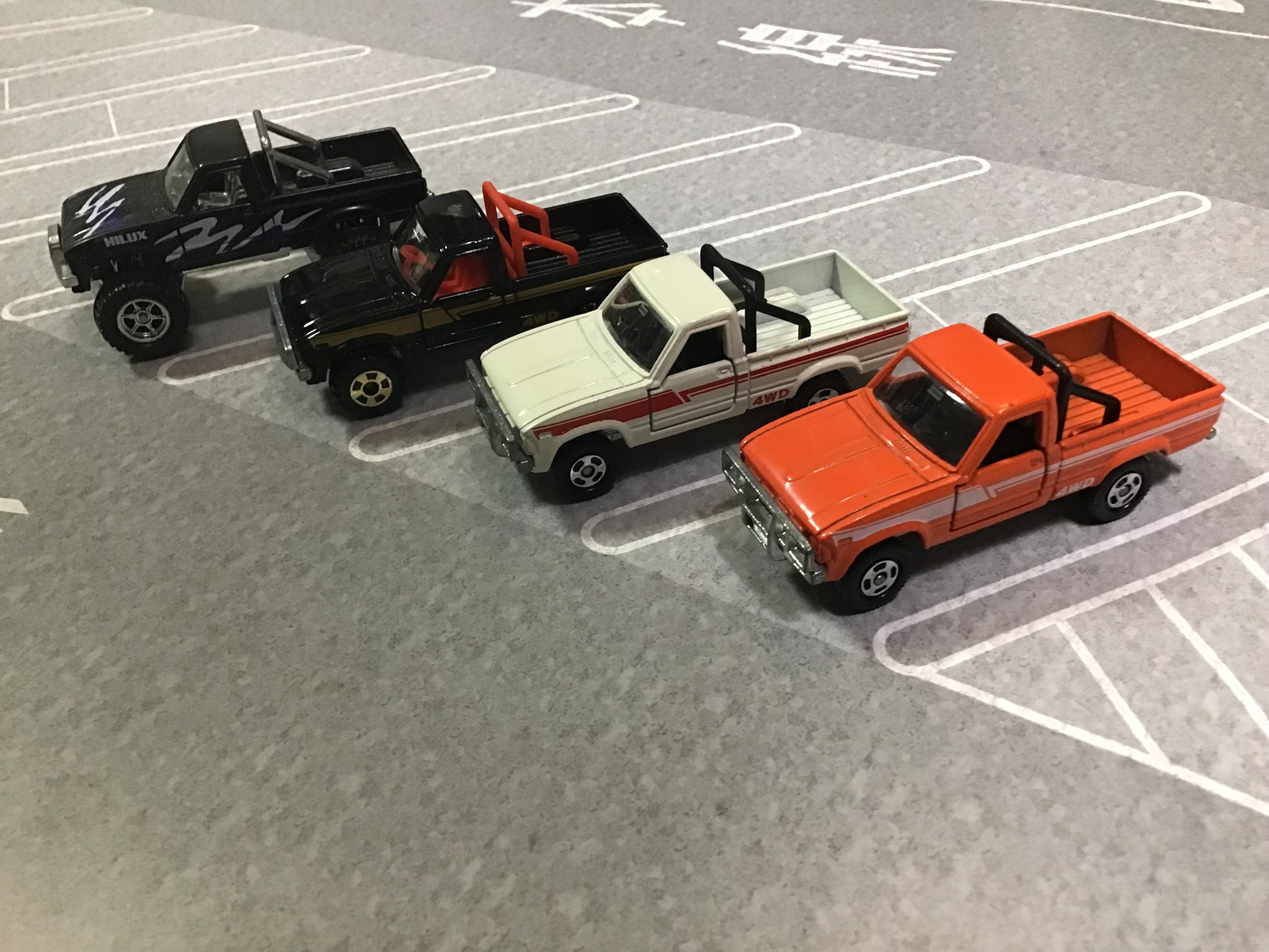 黒箱トミカNo.61-3日本製 トヨタハイラックス4WD | やなしゃんのトミカ