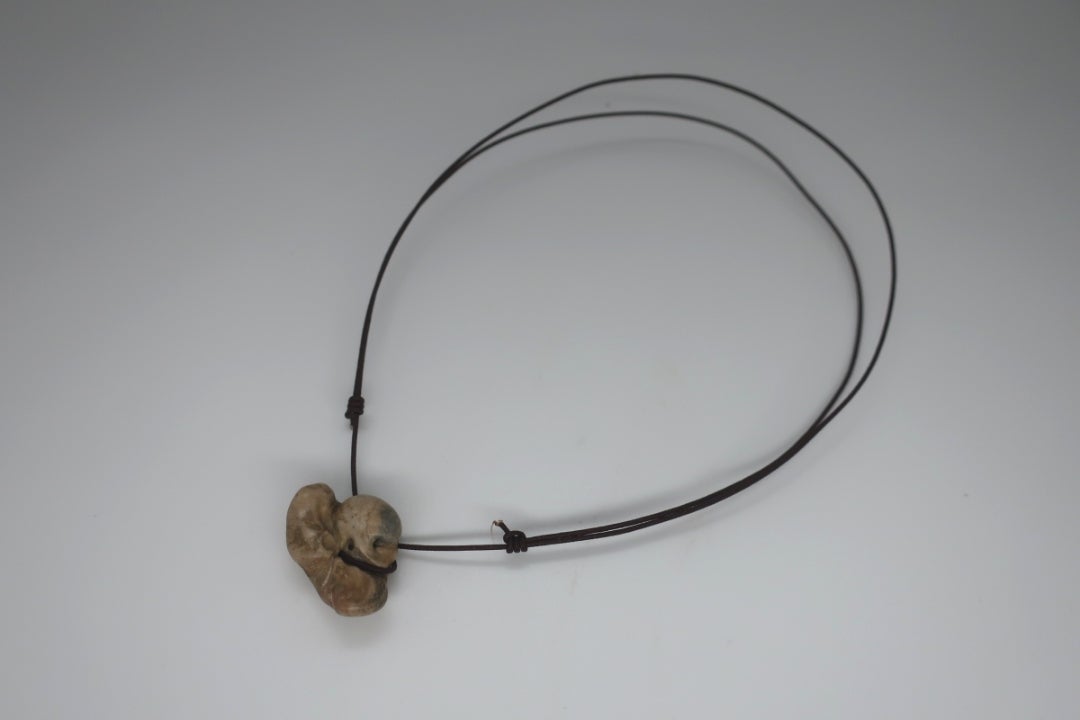 イルカの耳骨(布袋石) | 漁師暮らし