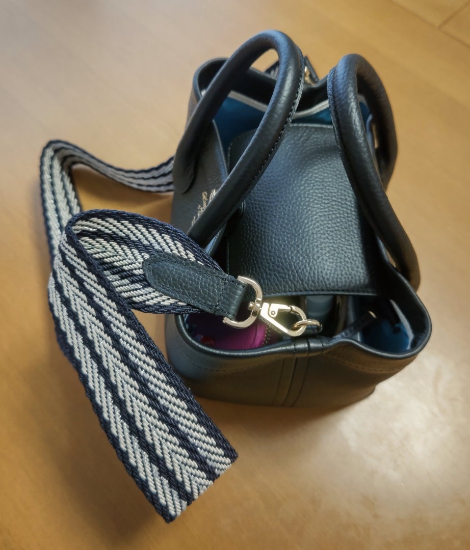 A.D.M.J. ショルダーストラップ（コン/ネイビー/ゴールド