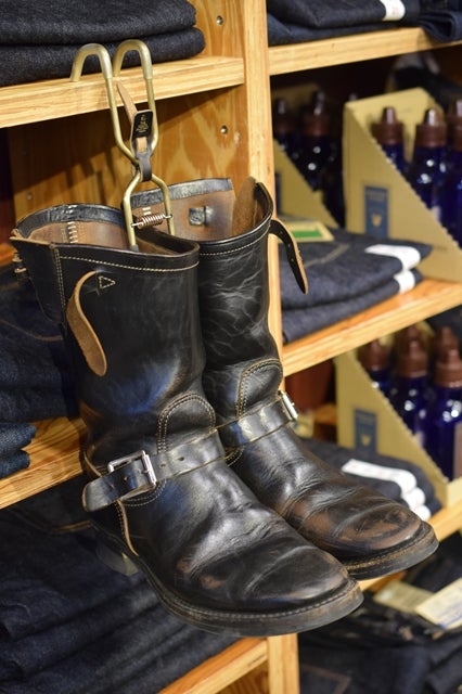 久しぶりに入荷のブーツハンガー | barnstormer