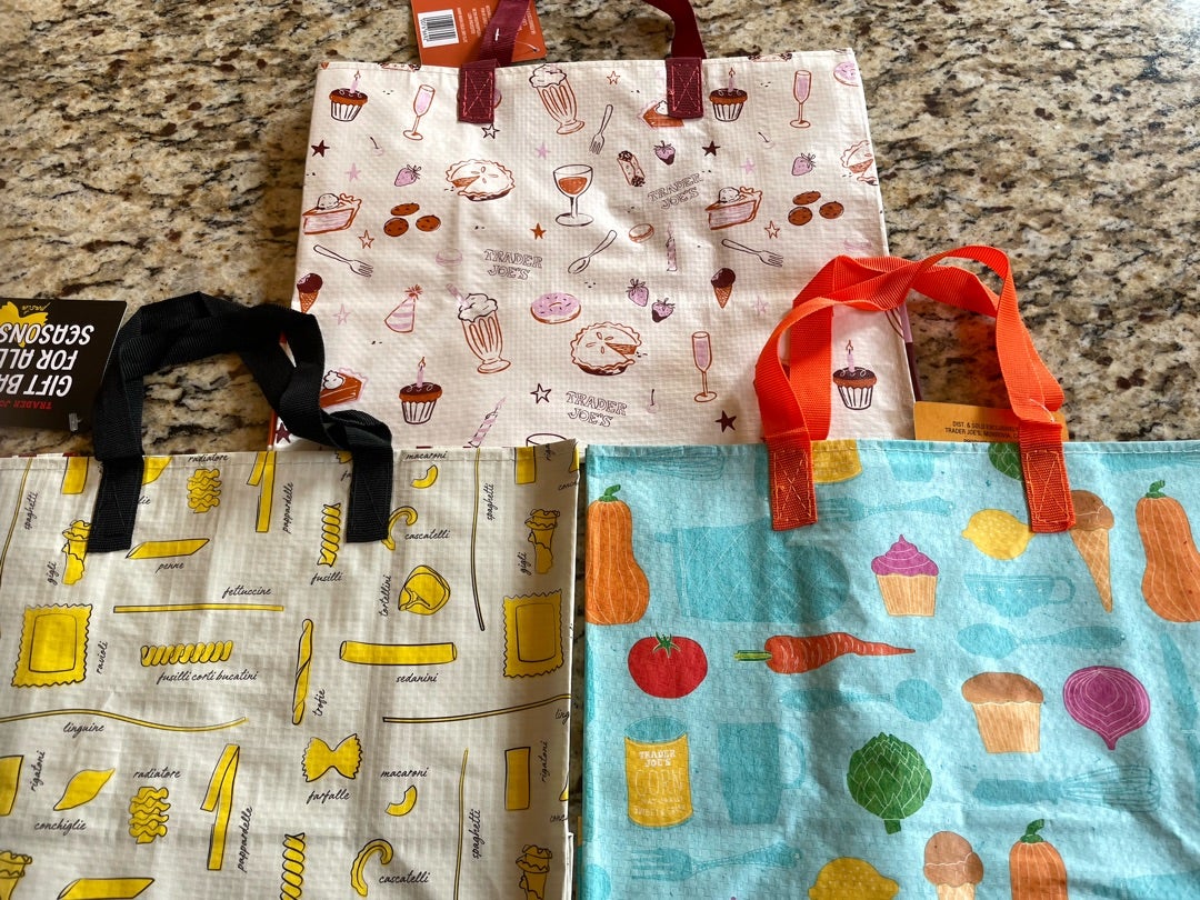 トレジョの横型エコバッグ・クリスマス柄 | アラ還主婦のアメリカ生活