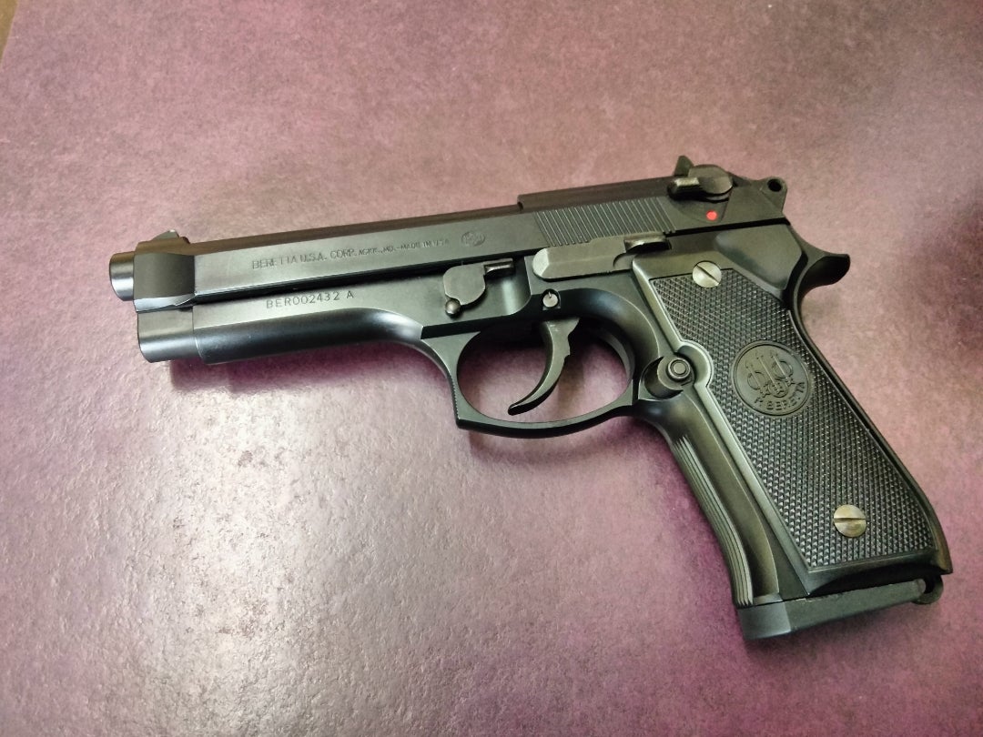 MGC BERETTA 92F [固定スライドガスガン]。 | 陸式貝のヨタ話。