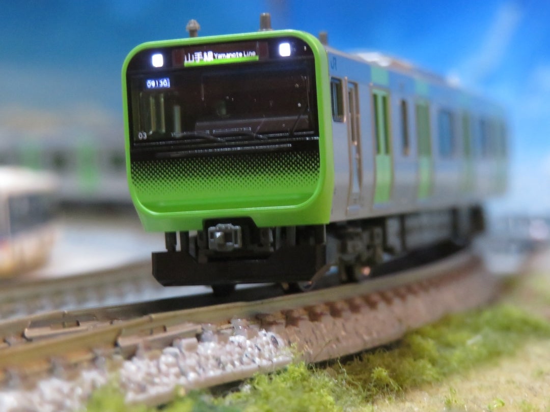 鉄道模型】我が家に今さらなKATO山手線E235系基本4両＋増結4両が入線